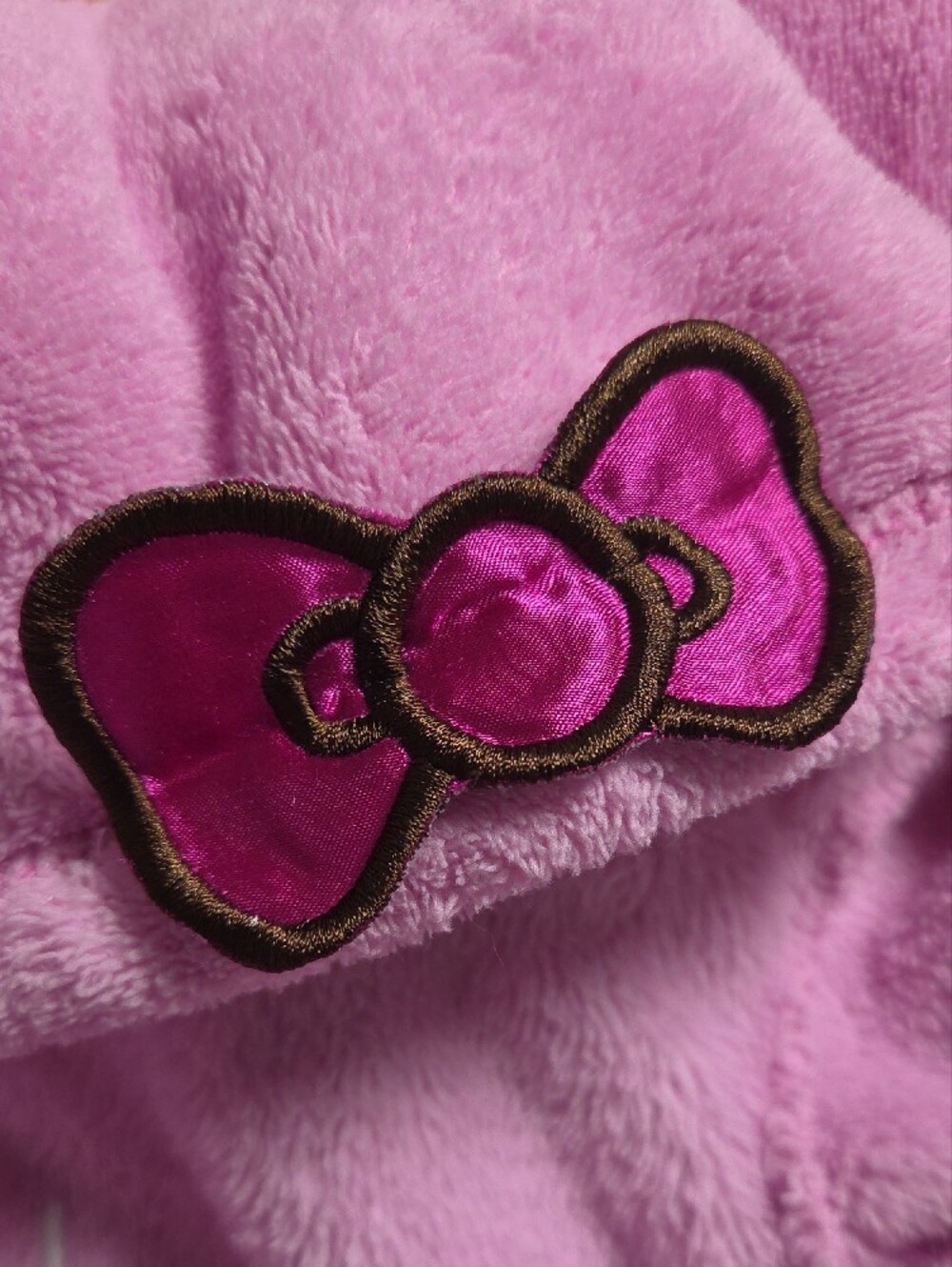 Hello Kitty Hooded Fleece Robe - Picture 3 of 8
